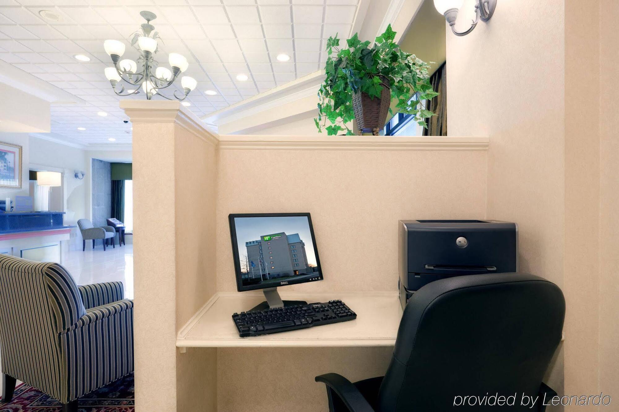 Holiday Inn Express & Suites Boston - Cambridge By Ihg Exteriör bild